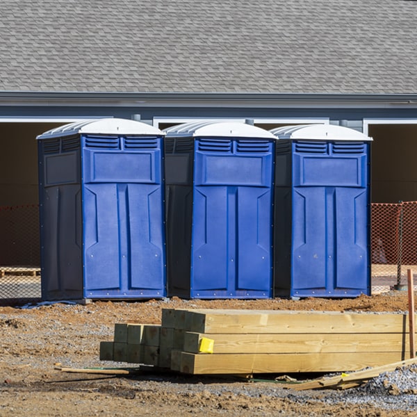 how can i report damages or issues with the portable toilets during my rental period in Waldo AL
